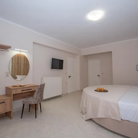 Kozanos & Aparthotel 3*