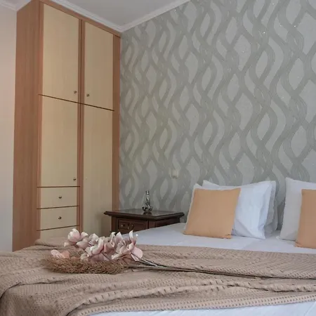 Kozanos & Aparthotel